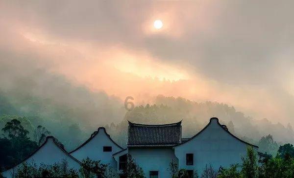 点电荷的电场强度公式是什么？游戏画面