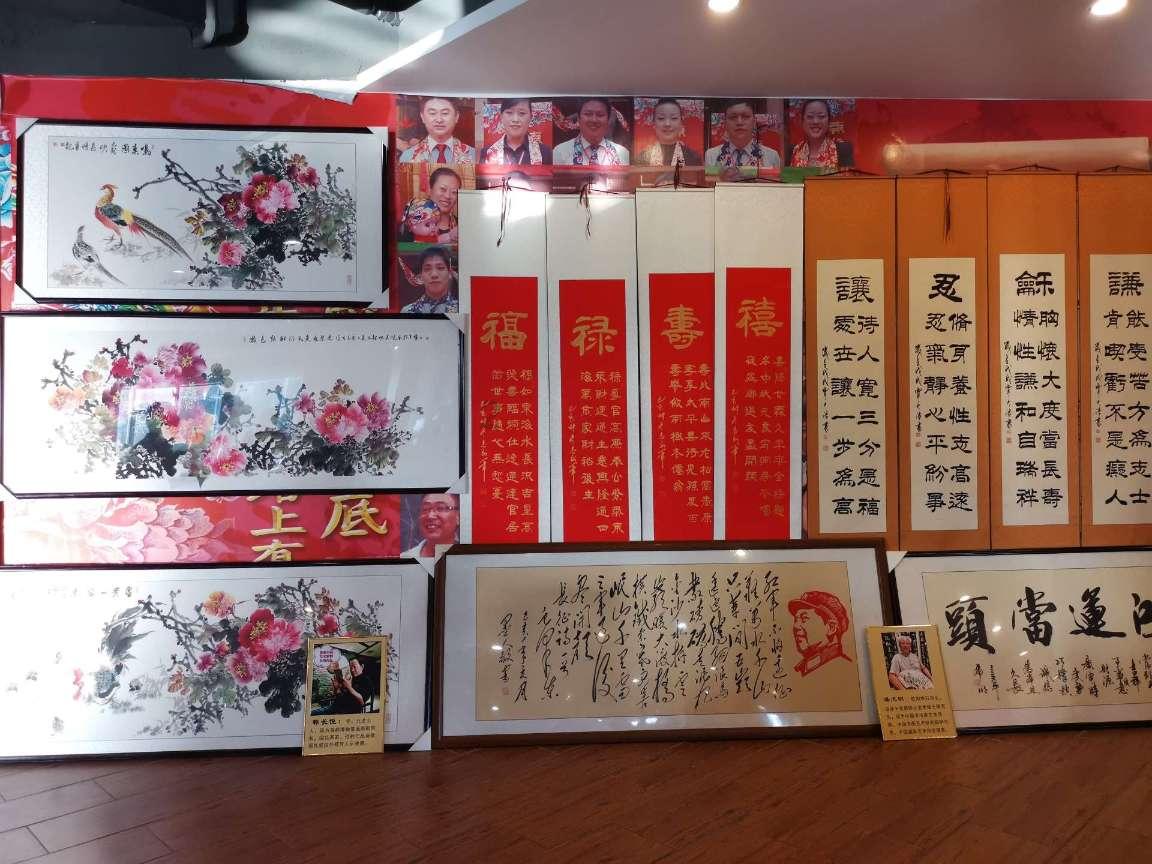 年轻人年货购物车曝光,“含龙量”飙升,唯品会数据亮了